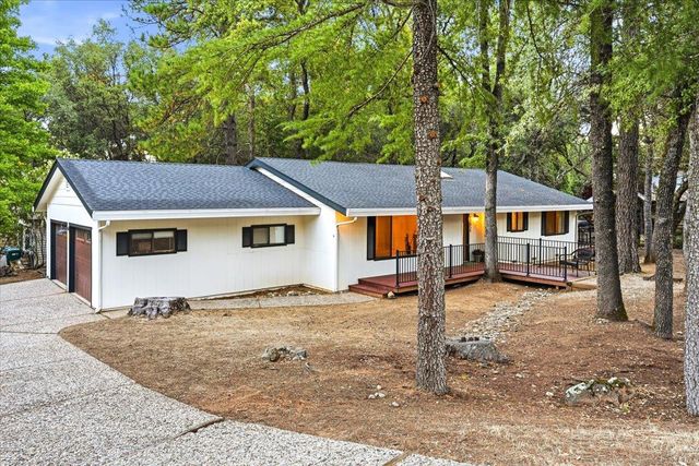17854 Oriole Ct, Penn Valley, CA 95946