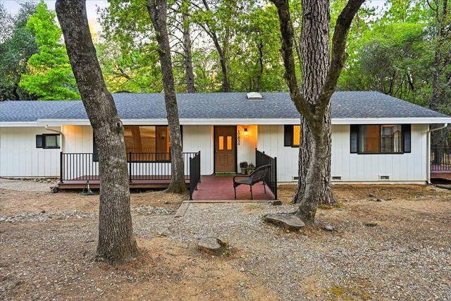17854 Oriole Ct, Penn Valley, CA 95946