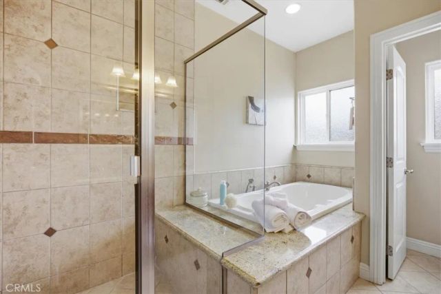 1805 Speyer Lane B, Redondo Beach, CA 90278