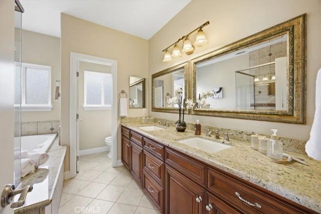1805 Speyer Lane B, Redondo Beach, CA 90278