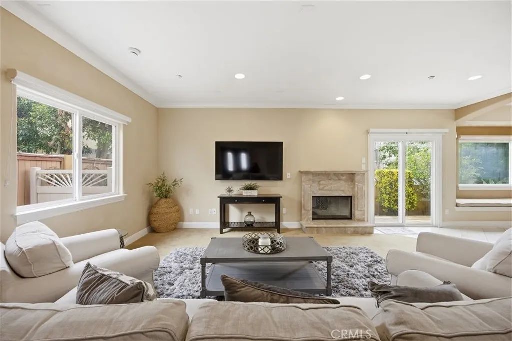 1805 Speyer Lane B, Redondo Beach, CA 90278