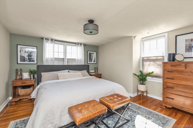 140 Cadman Avenue, Babylon, NY 11702