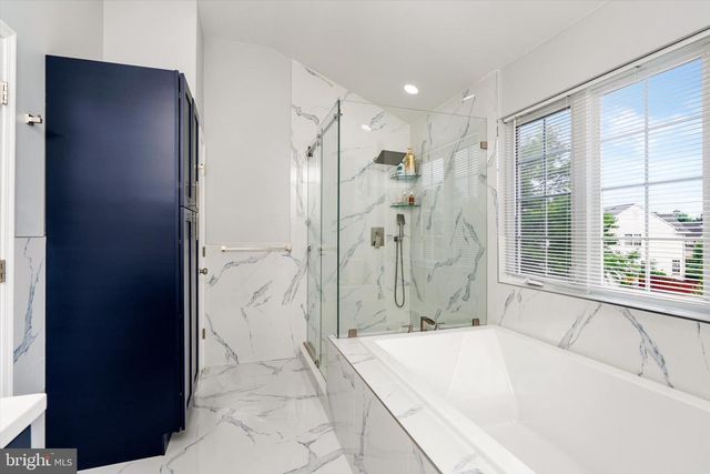 12 WENDOVER RD, East Windsor Twp, NJ 08520