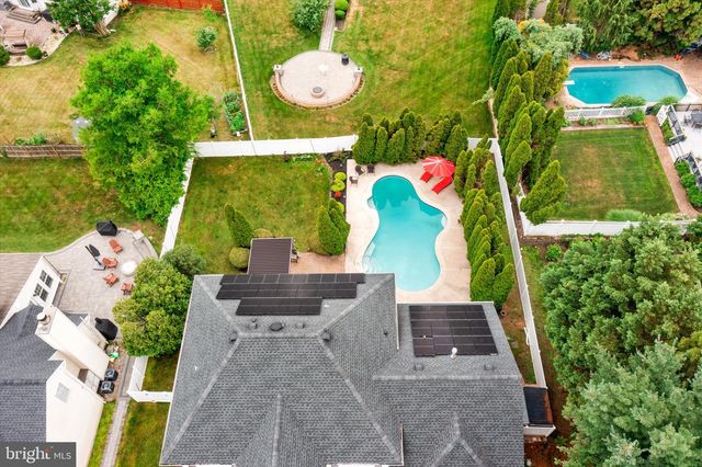 12 WENDOVER RD, East Windsor Twp, NJ 08520