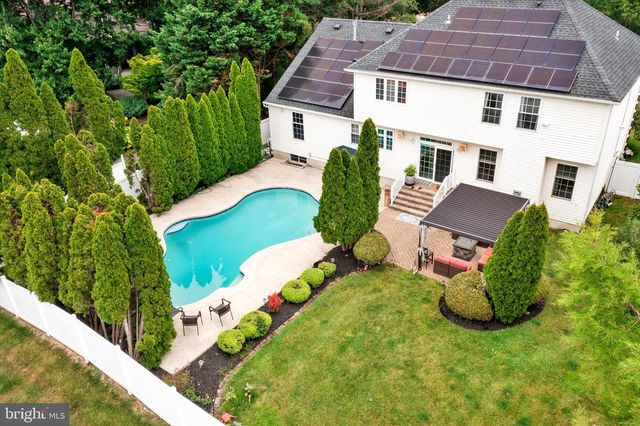 12 WENDOVER RD, East Windsor Twp, NJ 08520