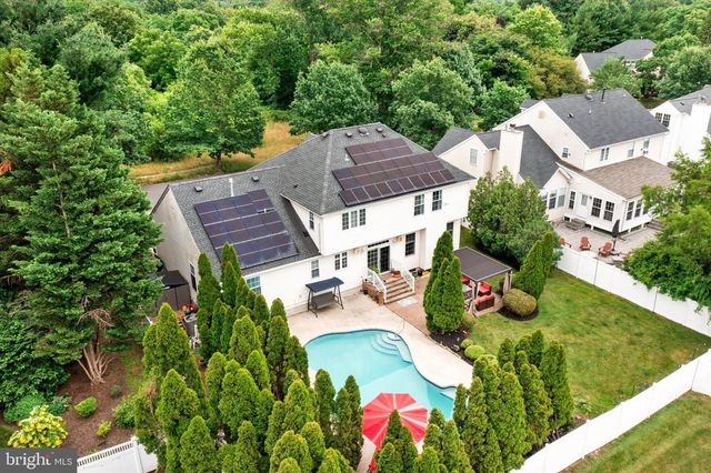 12 WENDOVER RD, East Windsor Twp, NJ 08520