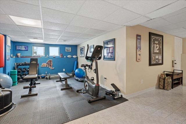 325 Wellington Hill Road, Manchester, NH 03104