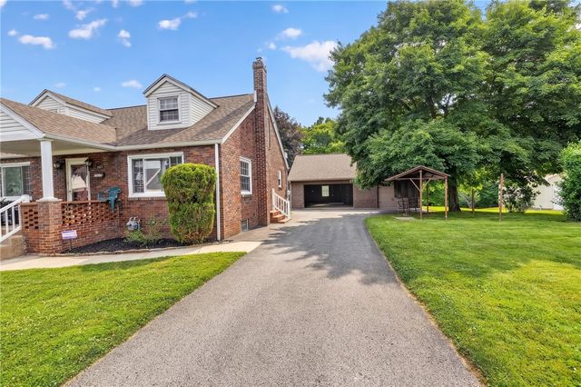 1424 Jackson Ave, New Castle, PA 16101
