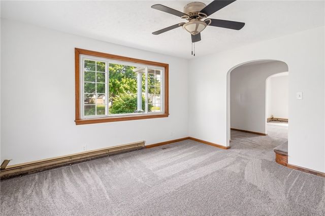 1424 Jackson Ave, New Castle, PA 16101
