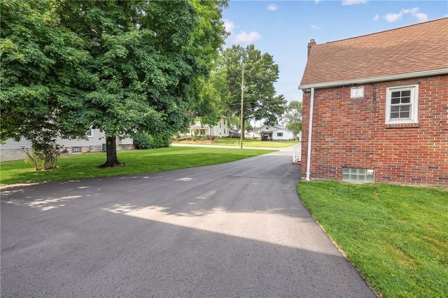 1424 Jackson Ave, New Castle, PA 16101