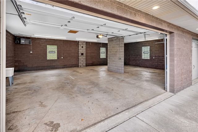 1424 Jackson Ave, New Castle, PA 16101