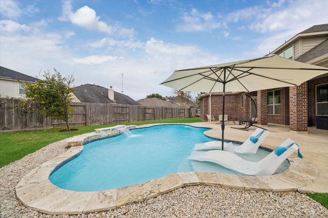 203 Bent Ray Court, Rosenberg, TX 77469