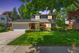 495 Springbrook Crescent, Saline, MI 48176