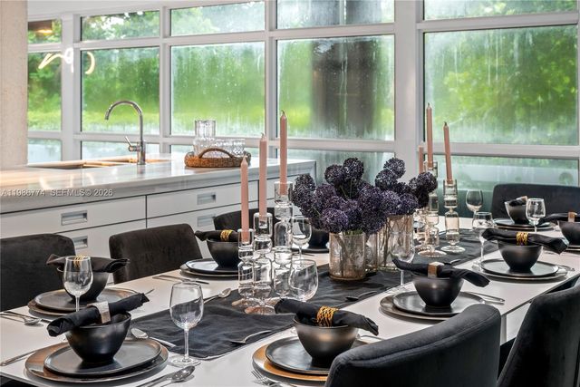 1606 S Bayshore Dr, Miami, FL 33133