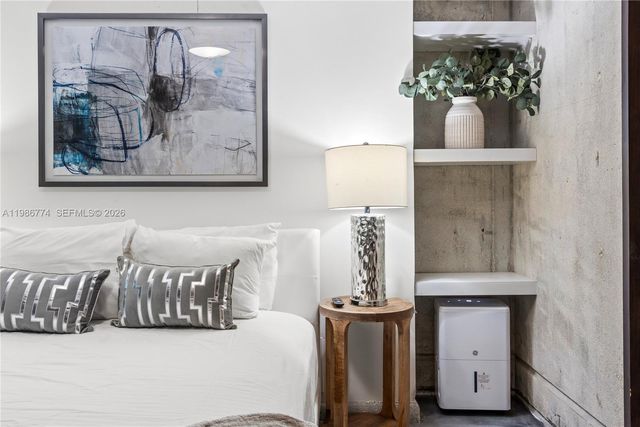 1606 S Bayshore Dr, Miami, FL 33133