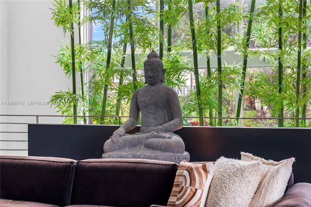 1606 S Bayshore Dr, Miami, FL 33133