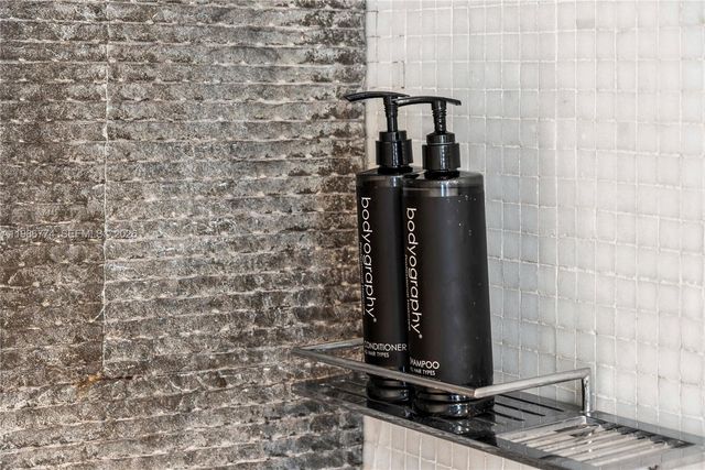 1606 S Bayshore Dr, Miami, FL 33133