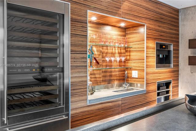 1606 S Bayshore Dr, Miami, FL 33133