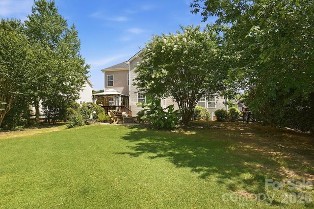 8120 Madrigal Court, Waxhaw, NC 28173