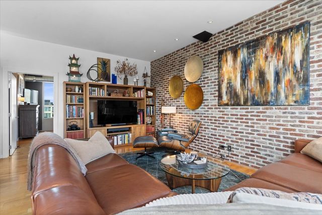 920 W MADISON Street 1003W, Chicago, IL 60607