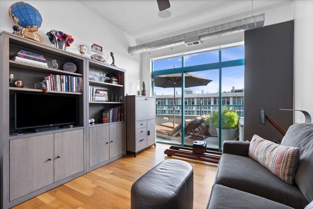 920 W MADISON Street 1003W, Chicago, IL 60607