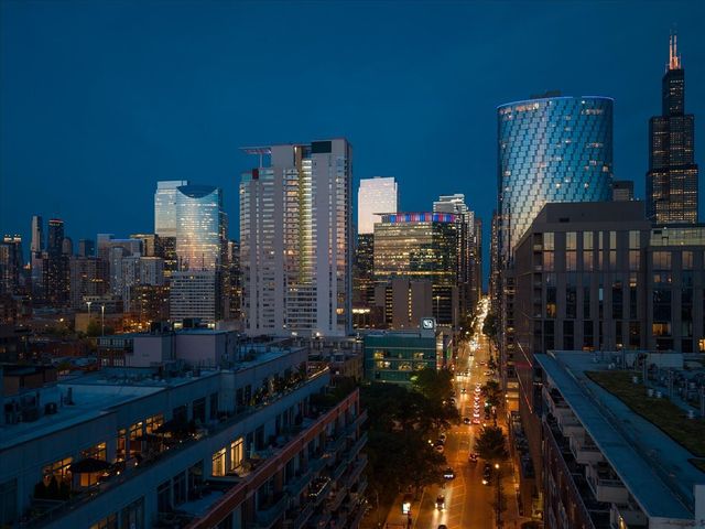 920 W MADISON Street 1003W, Chicago, IL 60607