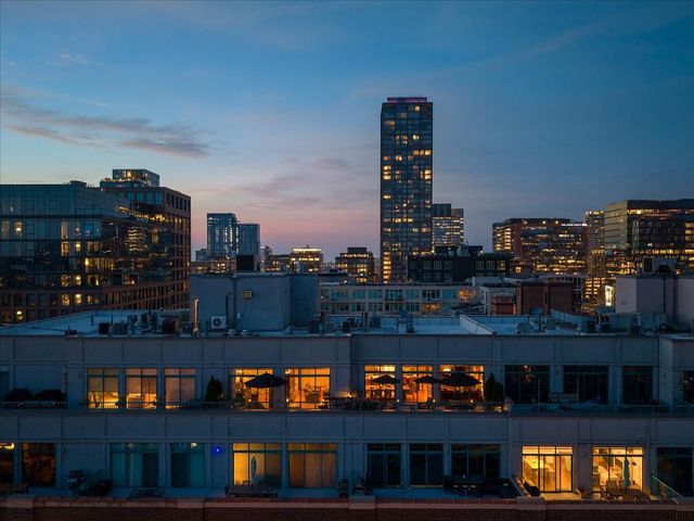 920 W MADISON Street 1003W, Chicago, IL 60607