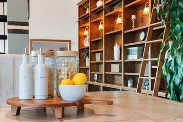 12303 Margie Ln, Glen Ellen, CA 95442