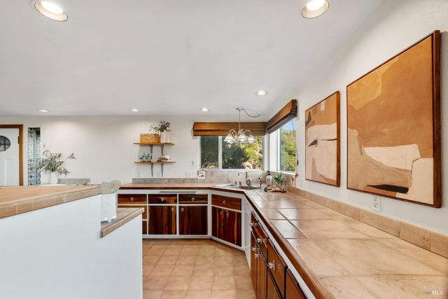 12303 Margie Ln, Glen Ellen, CA 95442
