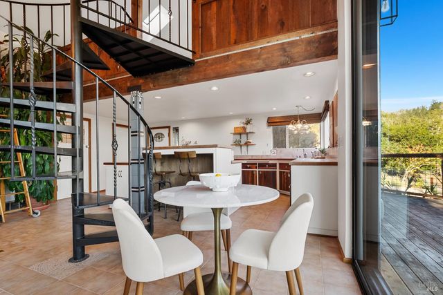 12303 Margie Ln, Glen Ellen, CA 95442