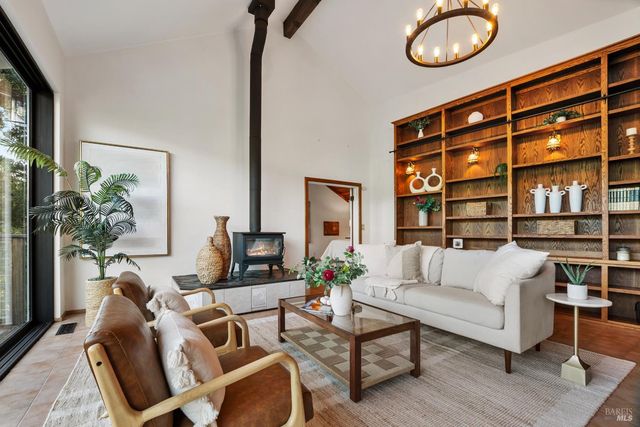 12303 Margie Ln, Glen Ellen, CA 95442