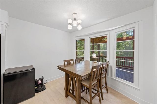 10211 Hauser Street, Lenexa, KS 66215