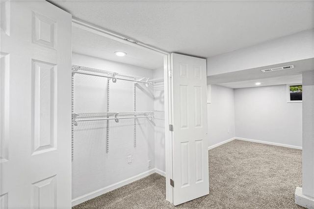7504 E 49th Street, Kansas City, MO 64129