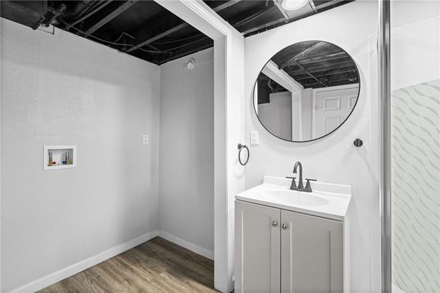 7504 E 49th Street, Kansas City, MO 64129