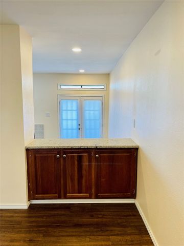 3410 Country Club Drive W 192, Irving, TX 75038