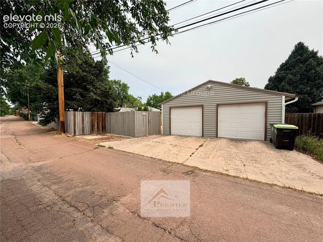 2140 Robin Drive, Colorado Springs, CO 80909