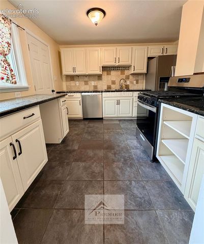 2140 Robin Drive, Colorado Springs, CO 80909