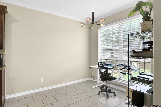 112 Letha Ct, Tyler, TX 75702