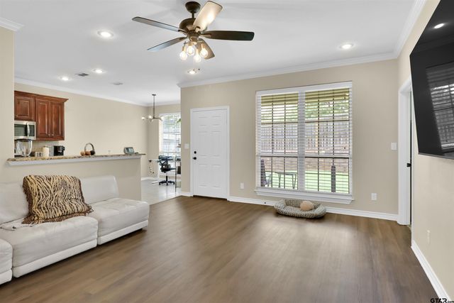 112 Letha Ct, Tyler, TX 75702