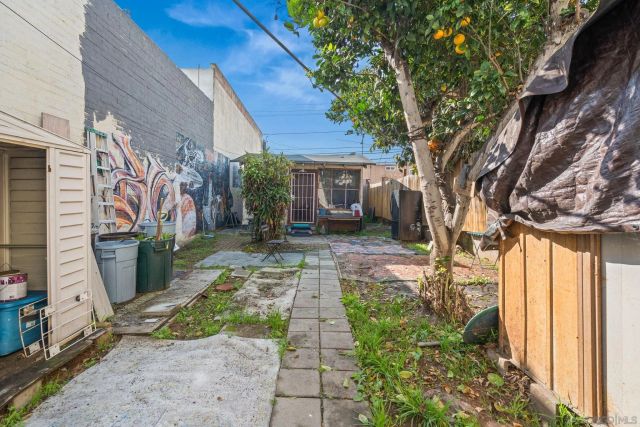 4975 Newport Ave., San Diego, CA 92107