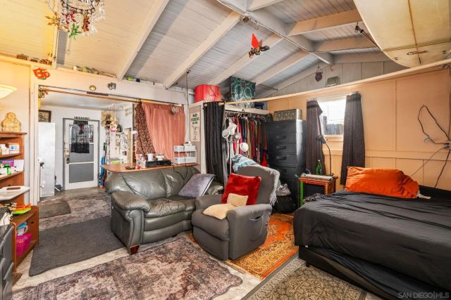 4975 Newport Ave., San Diego, CA 92107