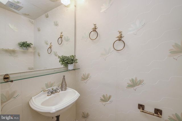 117 ALEXIS LN, Philadelphia, PA 19115