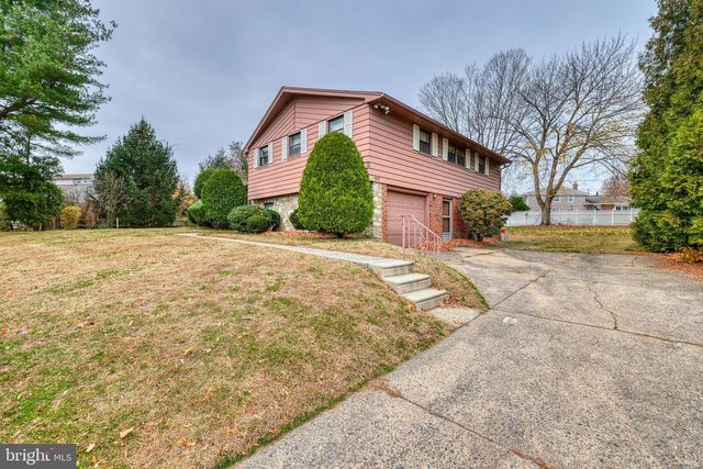 117 ALEXIS LN, Philadelphia, PA 19115