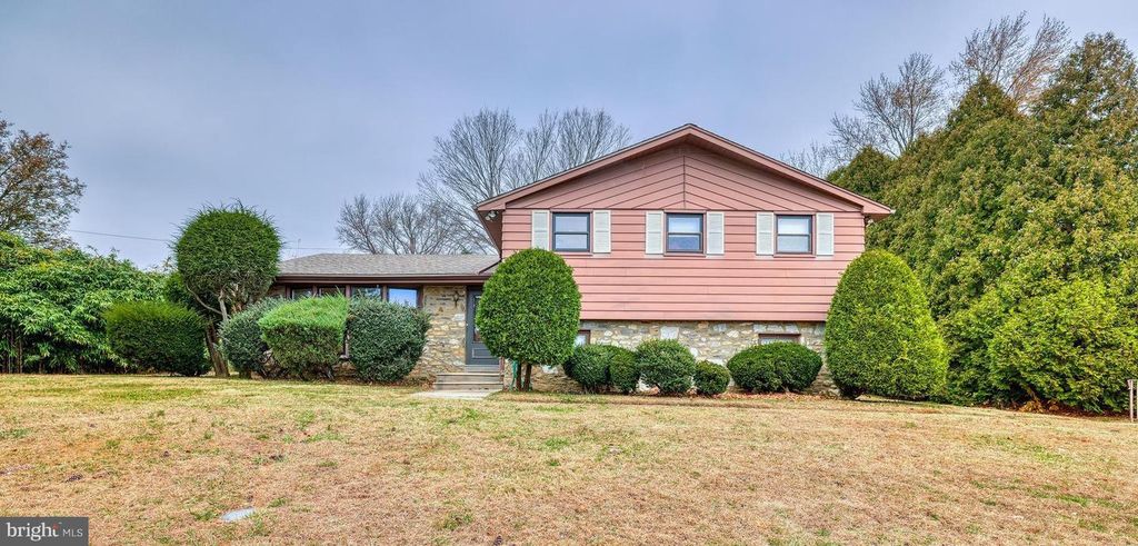 117 ALEXIS LN, Philadelphia, PA 19115