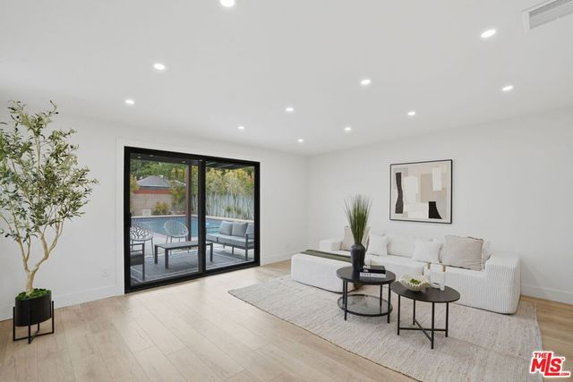 7530 & 7532 Gaviota Avenue, Van Nuys, CA 91406