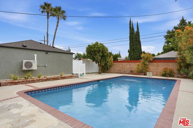 7530 & 7532 Gaviota Avenue, Van Nuys, CA 91406