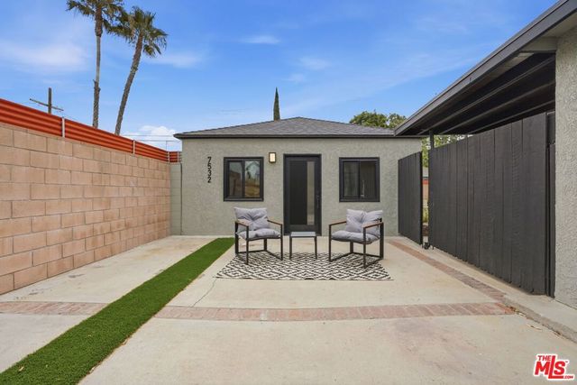 7530 & 7532 Gaviota Avenue, Van Nuys, CA 91406