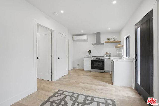 7530 & 7532 Gaviota Avenue, Van Nuys, CA 91406