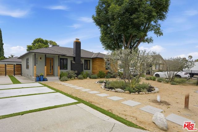7530 & 7532 Gaviota Avenue, Van Nuys, CA 91406