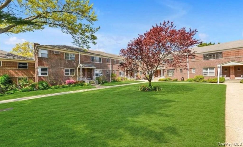 19811 Dunton Avenue 2A, Hollis, NY 11423